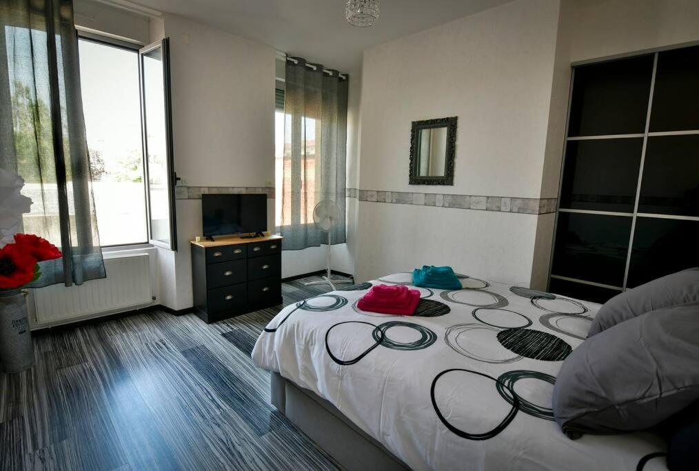 Grand Appartement De Haut Standing En Centre-Ville Montluçon Eksteriør bilde